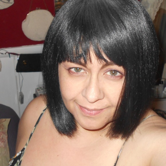 Meet your Posher, Lisa - Picture 1 of 1